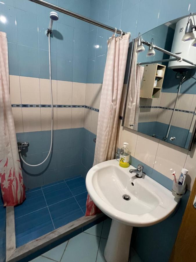 Leonard Apartment Tirana Esterno foto